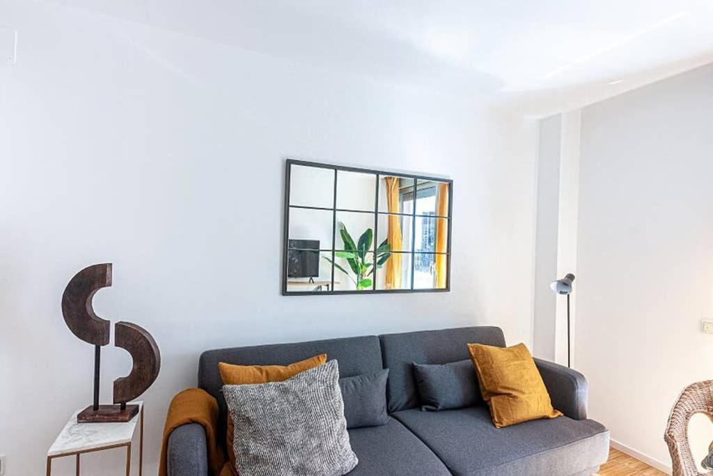 Heima Gran Via A Apartment Мадрид Екстериор снимка